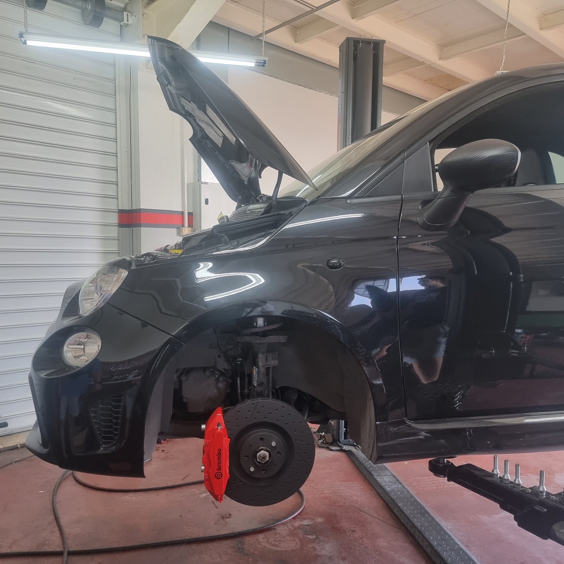 HyperBrake Motorsport Front 4pot Big Brake Kit without calipers for Fiat 500 for Brembo calipers from Alfa Romeo 159 TBi/Renault Megane RS and monoblock brake discs 330x28mm - Image 3